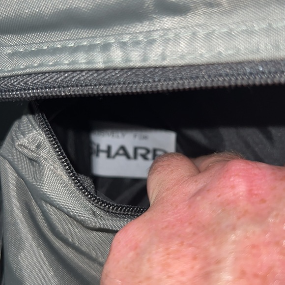 📹📼 Vintage Sharp Slim Cam Camcorder that still works as if this was ‘96 again. - Picture 10 of 15